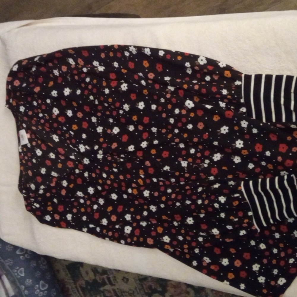 Cabi blouse - Picture 2 of 5